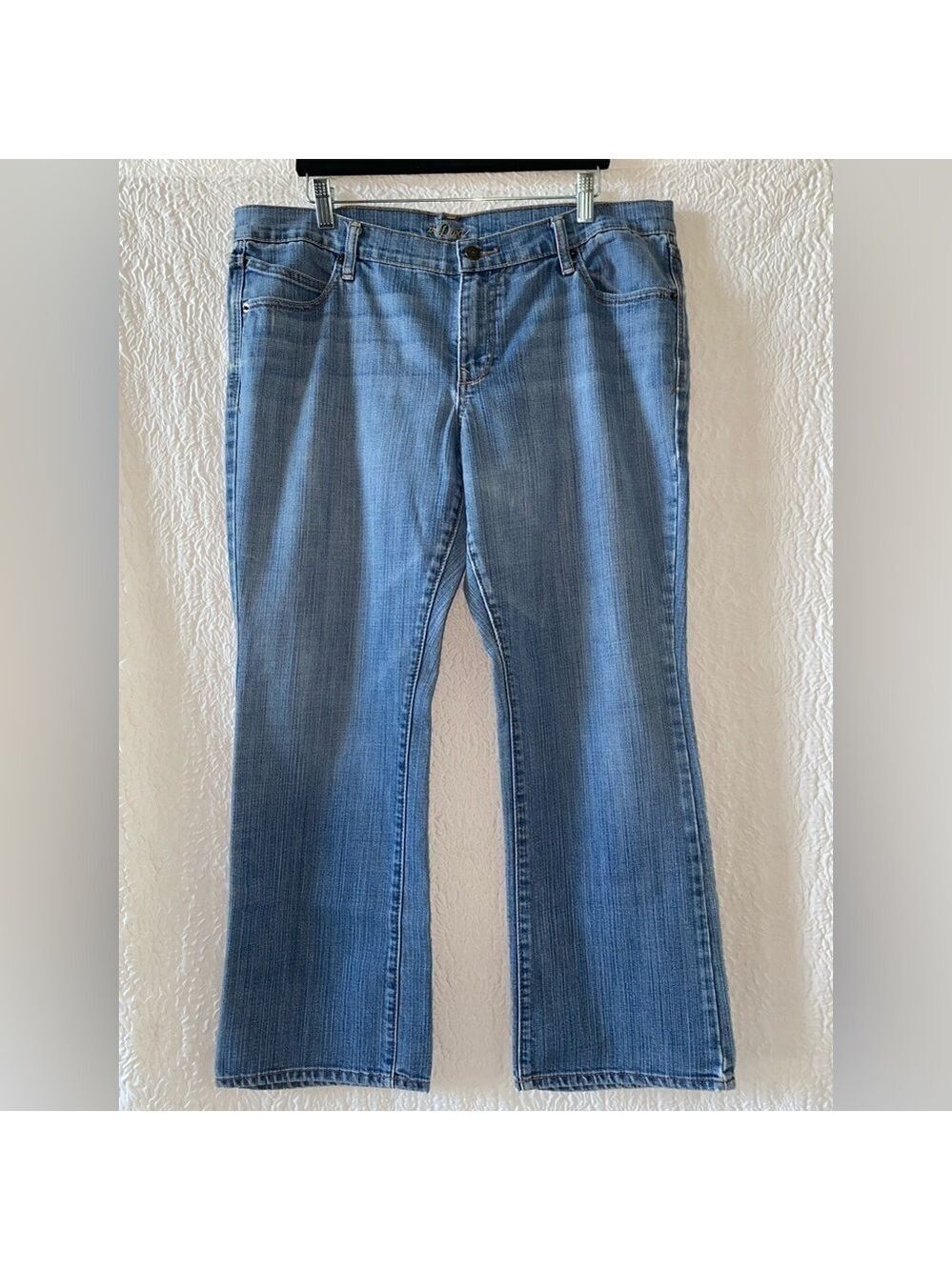 Old Navy The Diva Straight Leg Jean